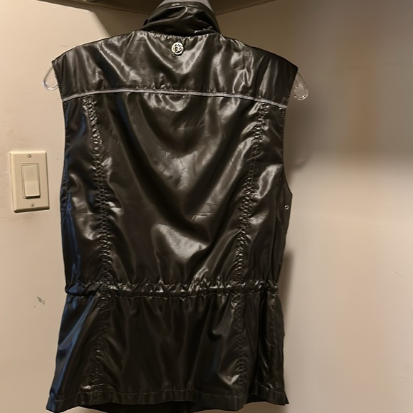 Brax Golf Vest Sleeveless  Windbraker Military Green New - Picture 2 of 7